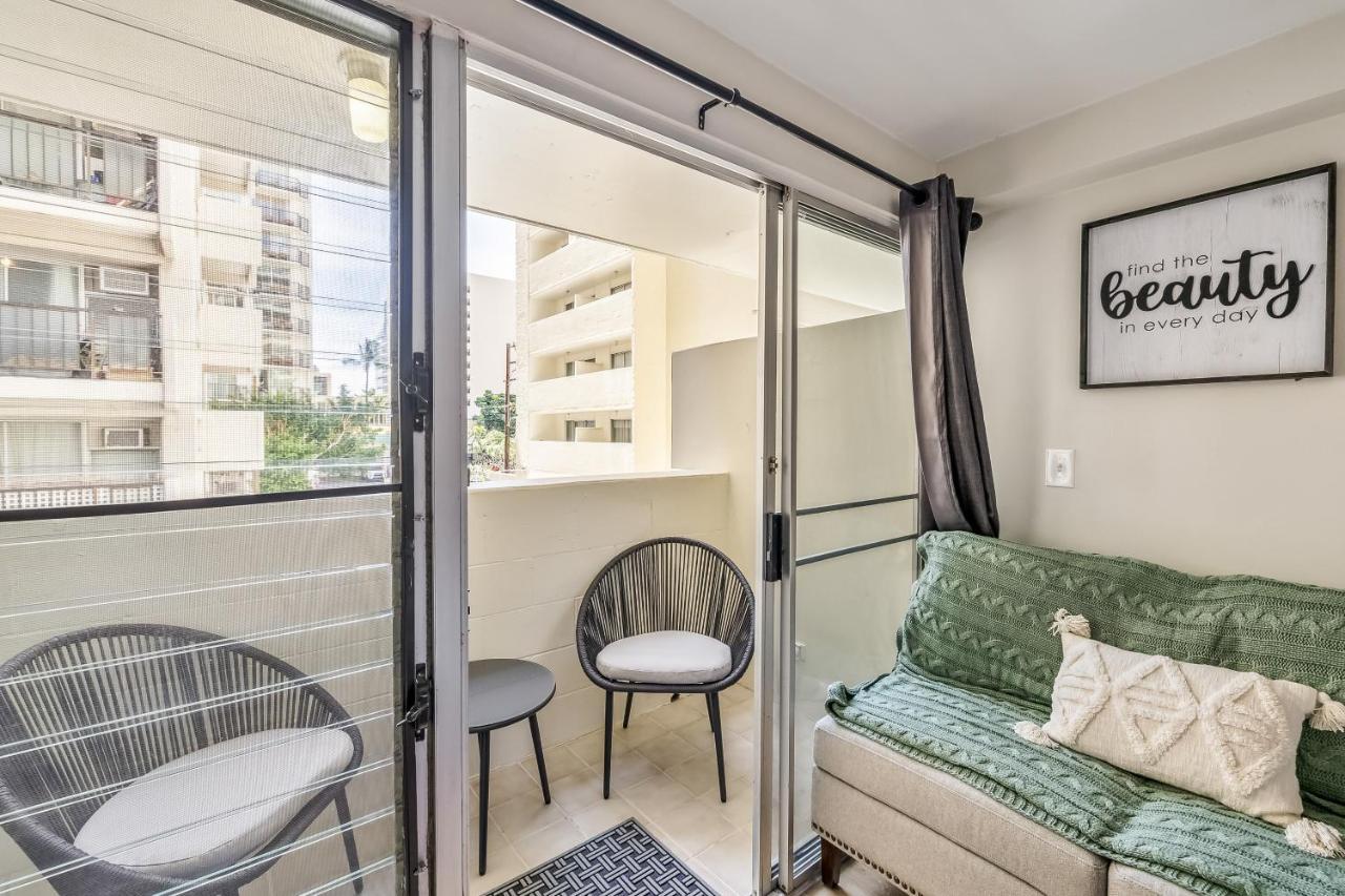Bright & Cozy Condo Unit With Balcony! Гонолулу Екстер'єр фото