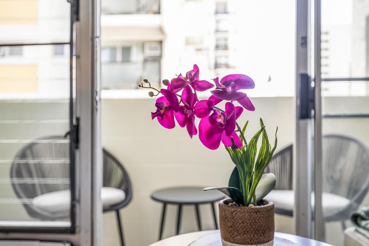 Bright & Cozy Condo Unit With Balcony! Гонолулу Екстер'єр фото