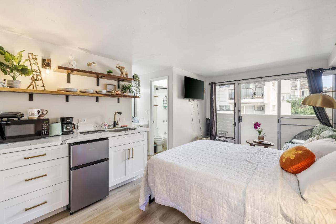 Bright & Cozy Condo Unit With Balcony! Гонолулу Екстер'єр фото